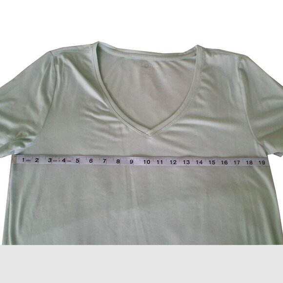 Women's Joe Fresh Active V-Neck T-Shirt, Mint, Large - Picture 3 of 6